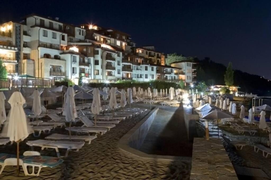 Апартамент Ния, Райска Градина / Garden Of Eden Sveti Vlas Exterior photo